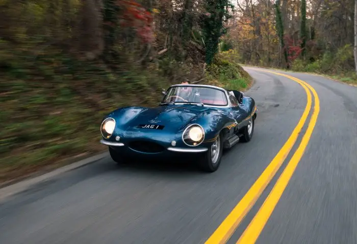 1957-Jaguar-XKSS1375508_5602f7e5b36fba54d042375762a16a2e