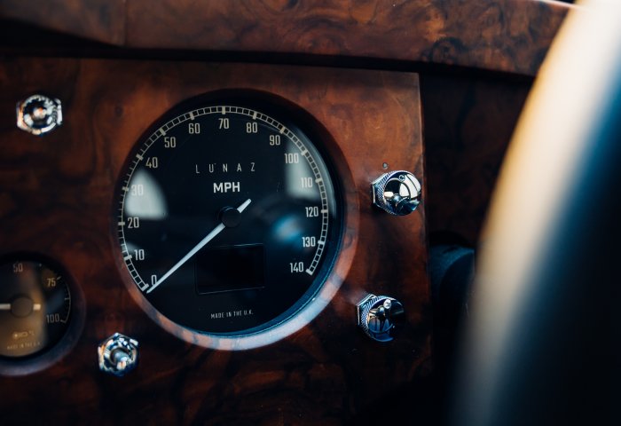 Lunaz_electric_power_5602f7e5b36fba54d042375762a16a2e